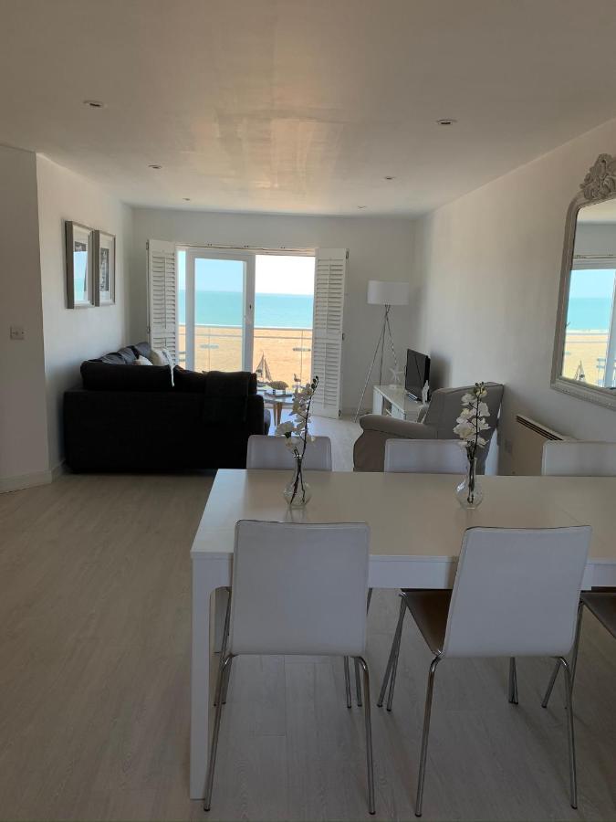 Luxury Beachfront Outstanding 2 Bedroom Apartment Torneo de Torneo de Eastbourne Exterior foto