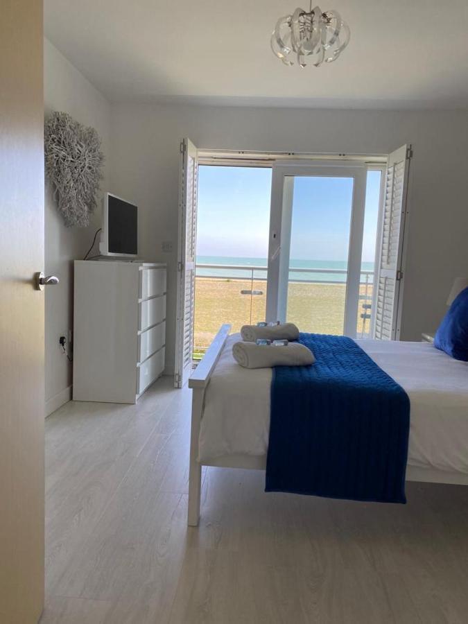 Luxury Beachfront Outstanding 2 Bedroom Apartment Torneo de Torneo de Eastbourne Exterior foto