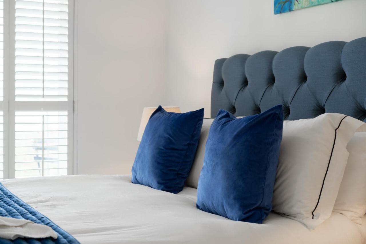 Luxury Beachfront Outstanding 2 Bedroom Apartment Torneo de Torneo de Eastbourne Exterior foto