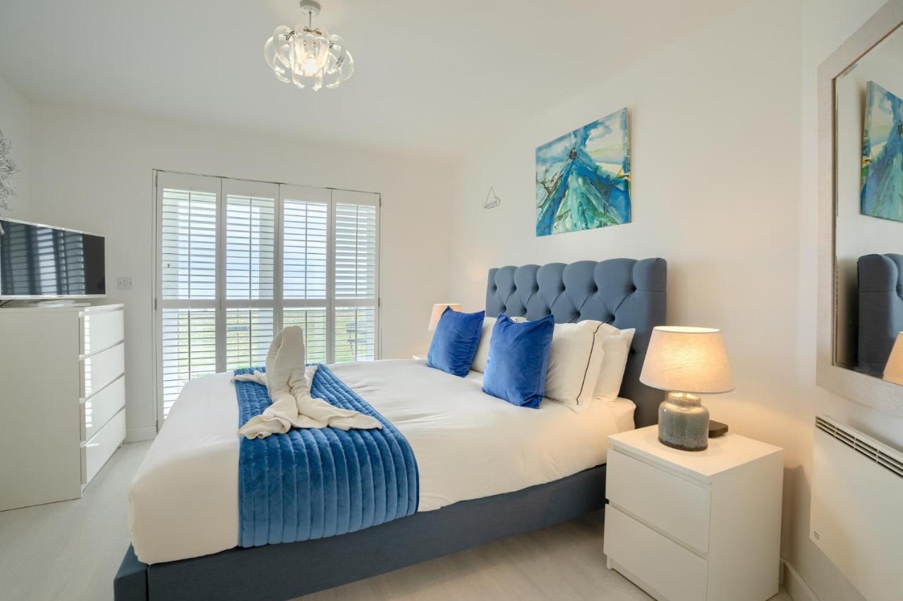 Luxury Beachfront Outstanding 2 Bedroom Apartment Torneo de Torneo de Eastbourne Exterior foto